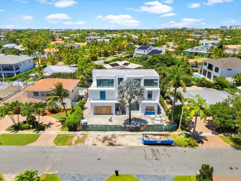 365 NE 3rd St, Boca Raton FL 33432
