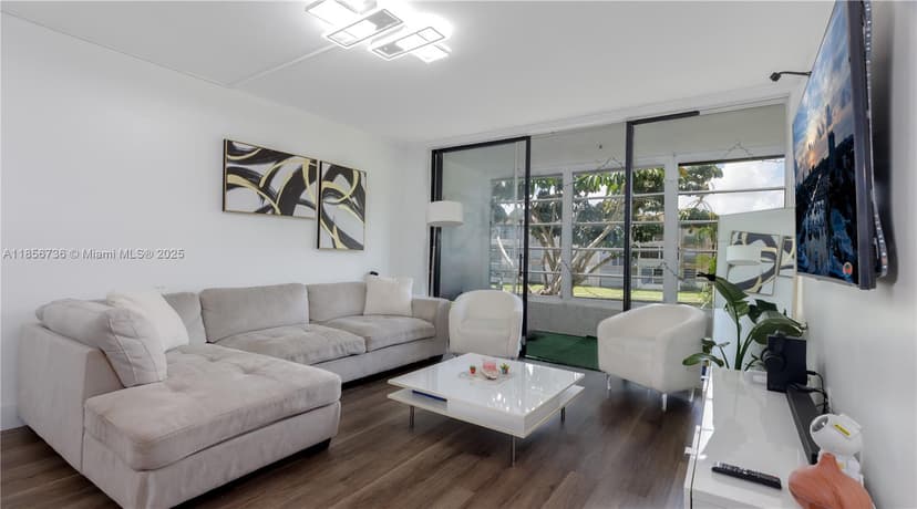 8321 Sands Point Blvd # D205, Tamarac FL 33321