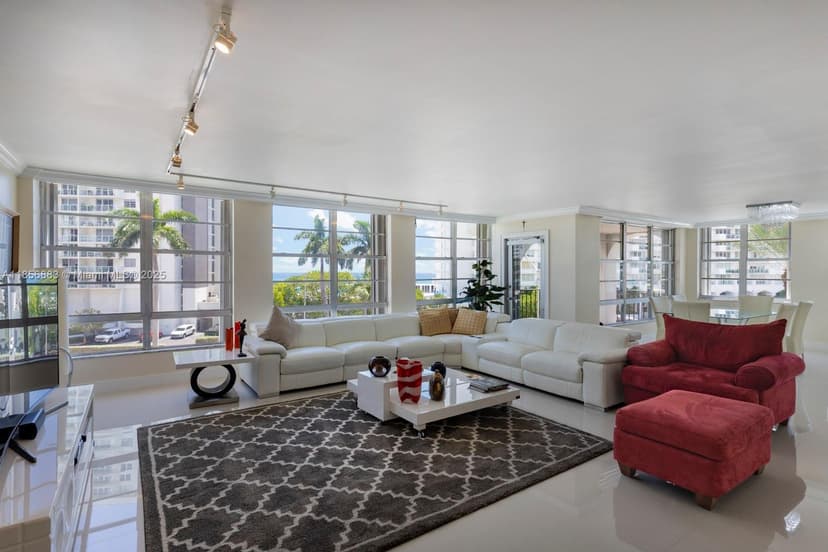 5660 Collins Ave # 4B, Miami Beach FL 33140