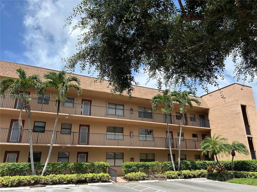 10300 NW 30th Ct # 111, Sunrise FL 33322