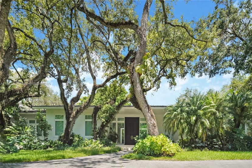 5501 Snapper Creek Rd, Coral Gables FL 33156