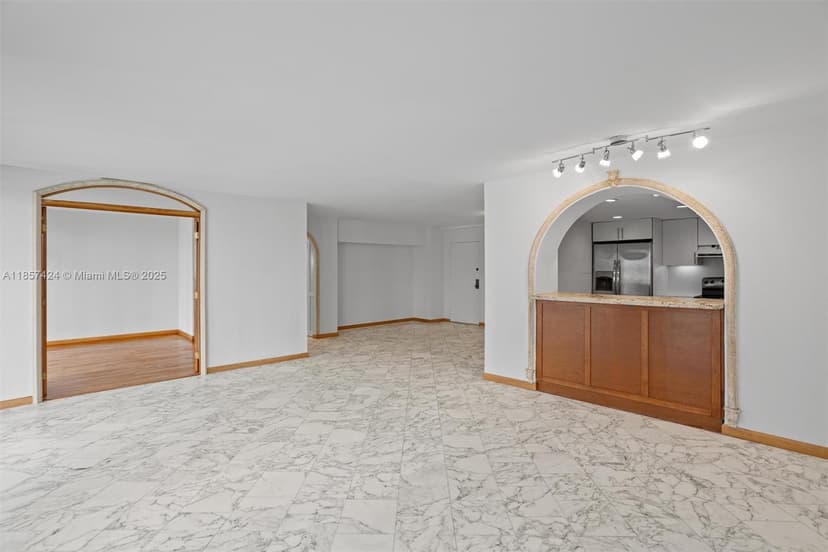 1450 Brickell Bay Dr # 515, Miami FL 33131