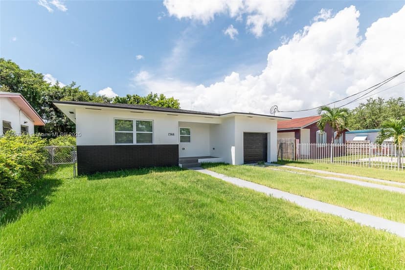 1366 NW 75th St, Miami FL 33147