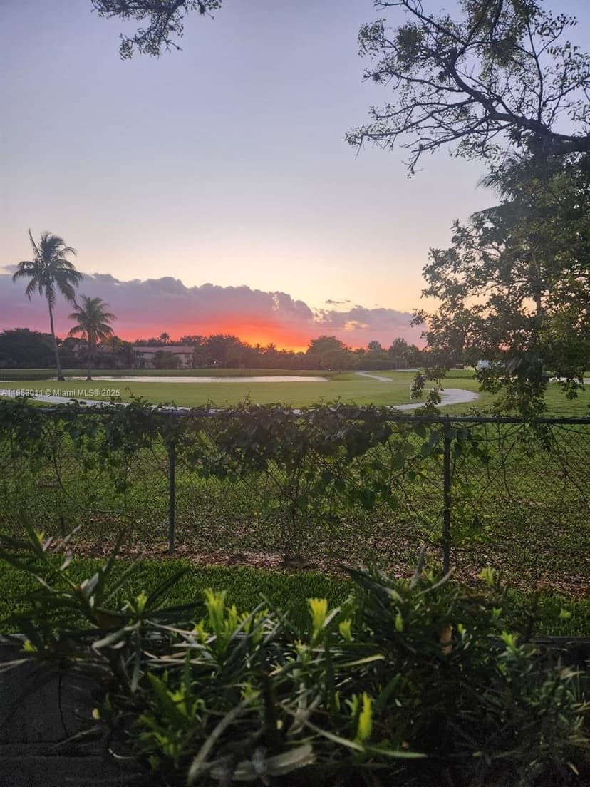 9377 SW 130th St, Miami FL 33176