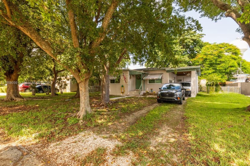 846 NW 3rd Ave, Homestead FL 33030