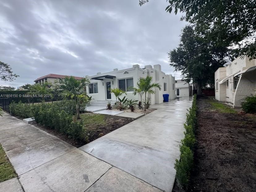 1670 SW 11th Ter, Miami FL 33135