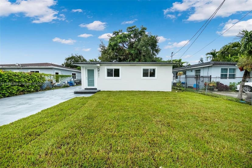2951 NW 47th St, Miami FL 33142