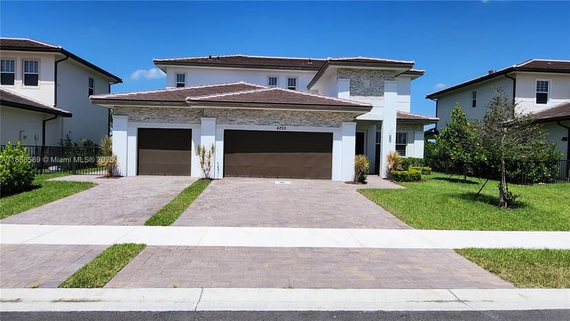 4255 SW 123rd Ter, Davie FL 33330