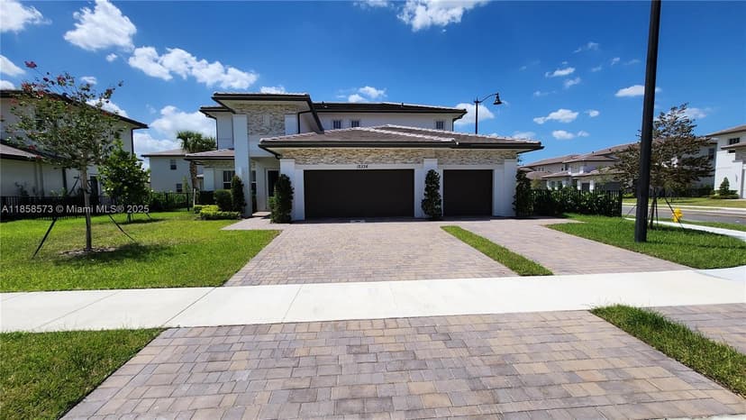 12336 SW 43rd Ct, Davie FL 33330