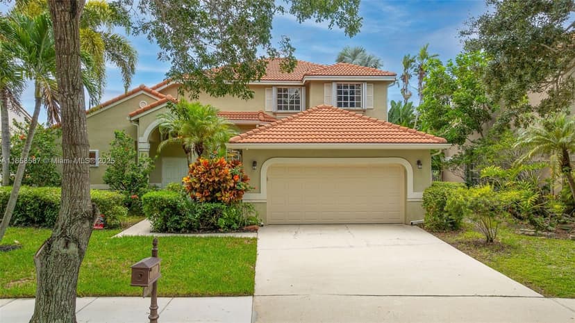 720 Verona Lake Dr, Weston FL 33326