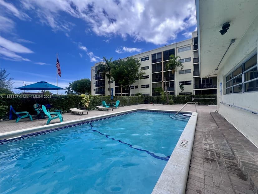 220 SW 9th Ave # 209, Hallandale Beach FL 33009