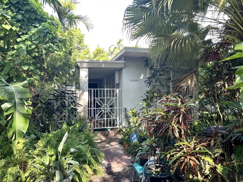 10536 NE 3rd Ave, Miami Shores FL 33138