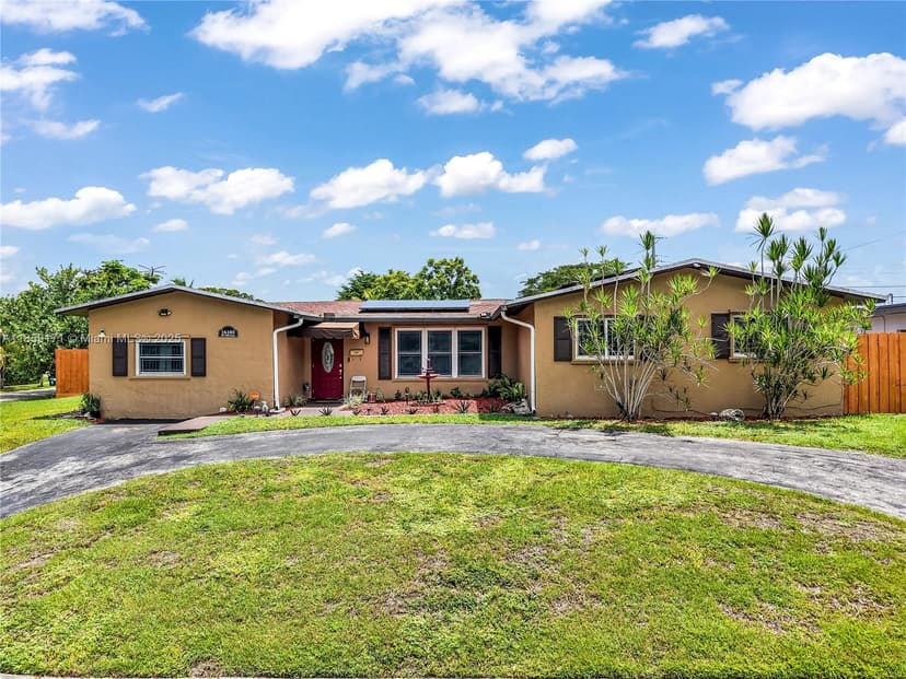 16103 SW 108th Ct, Miami FL 33157