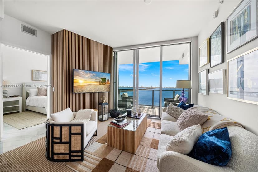 2900 NE 7th Avenue # 2303, Miami FL 33137