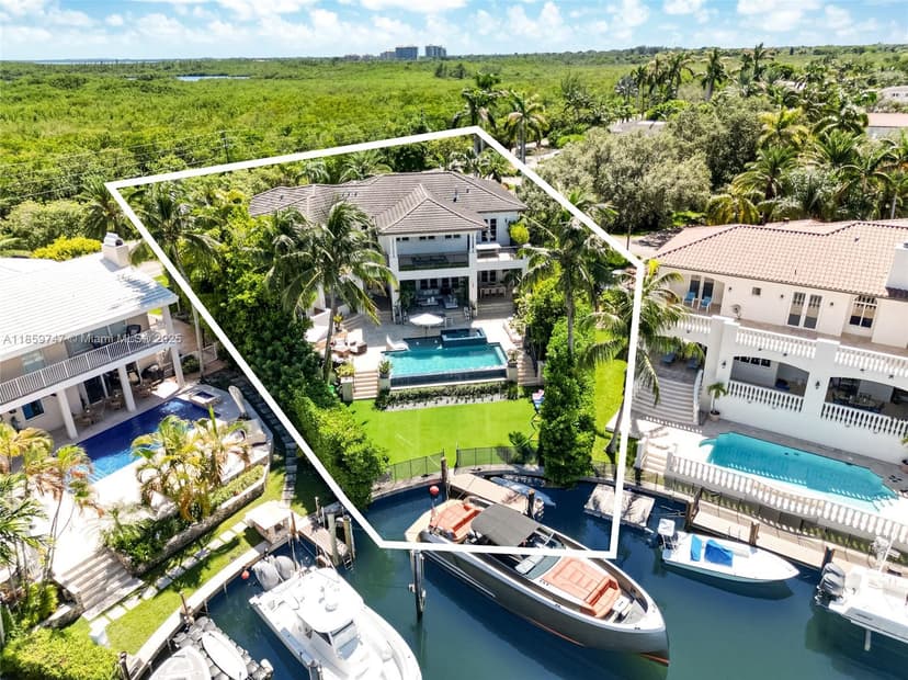 701 Bella Vista Ave, Coral Gables FL 33156