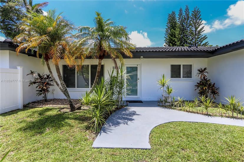 1110 S 14th Ave, Hollywood FL 33020
