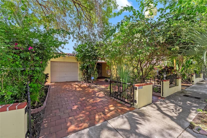 1712 SW 13, Miami FL 33145