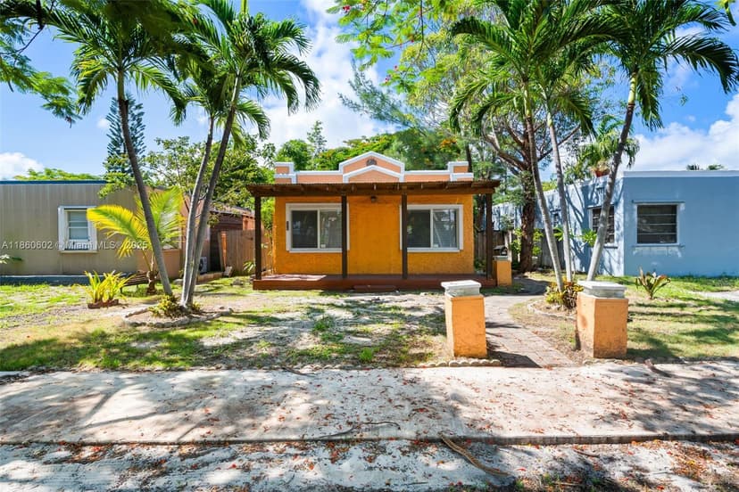 1640 Funston St, Hollywood FL 33020
