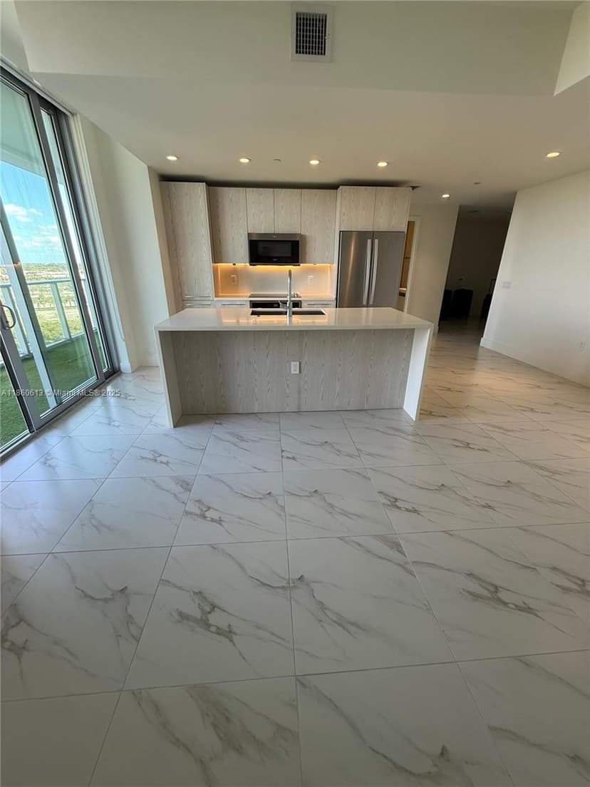 2000 Metropica Way # 901, Sunrise FL 33323