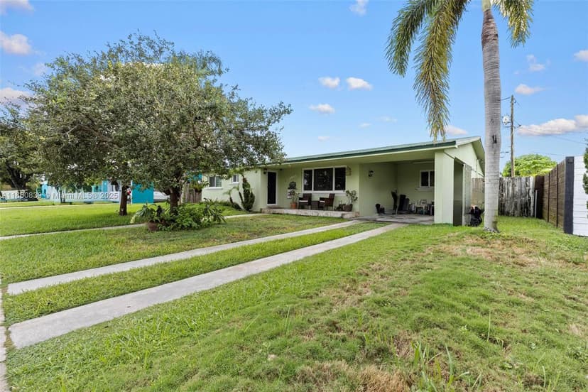 1866 NW 8th Ter, Homestead FL 33030