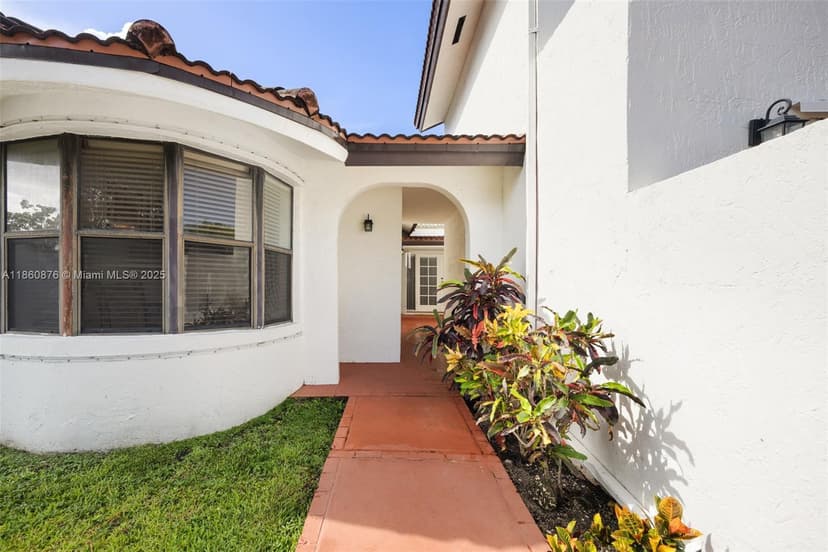 11822 SW 108th Ter, Miami FL 33186