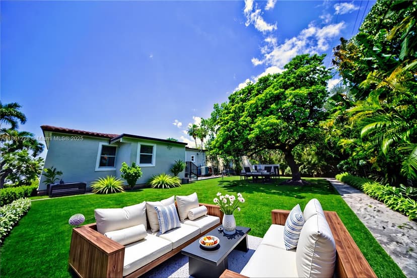 7 Montilla Ave, Coral Gables FL 33134