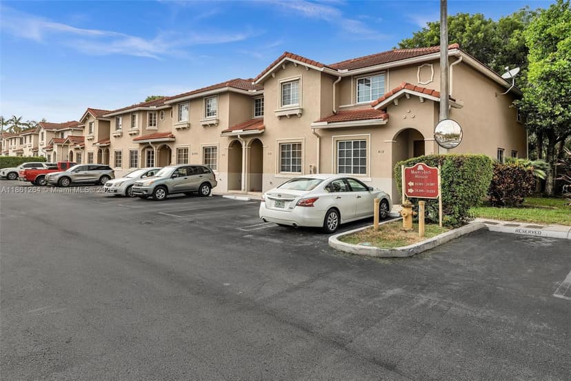 21205 NW 14 PL # 819, Miami Gardens FL 33169