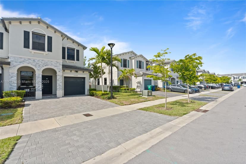 13386 SW 287th St, Homestead FL 33033