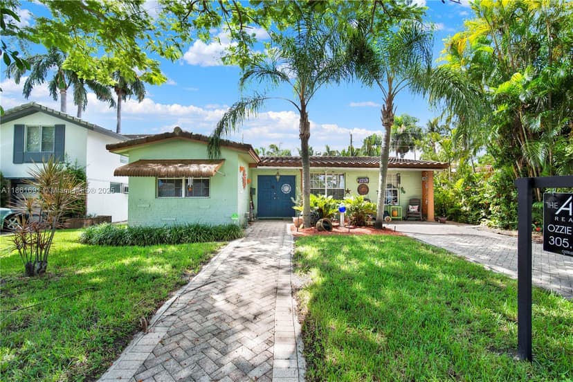1214 Polk St, Hollywood FL 33019