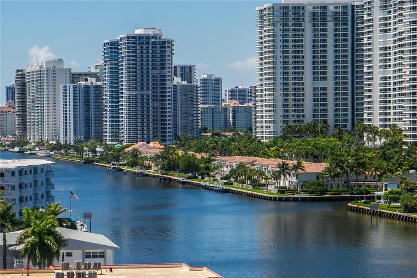 2017 S Ocean Dr # 1008, Hallandale Beach FL 33009