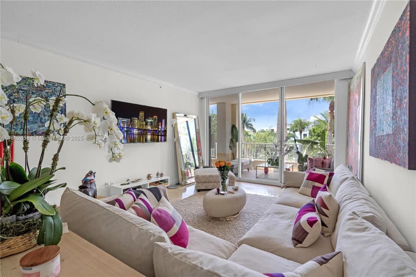 701 Crandon Blvd # 302, Key Biscayne FL 33149