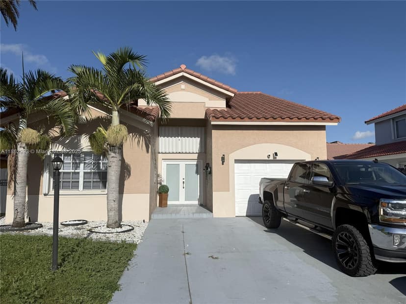 19018 NW 53rd Ct, Miami Gardens FL 33055