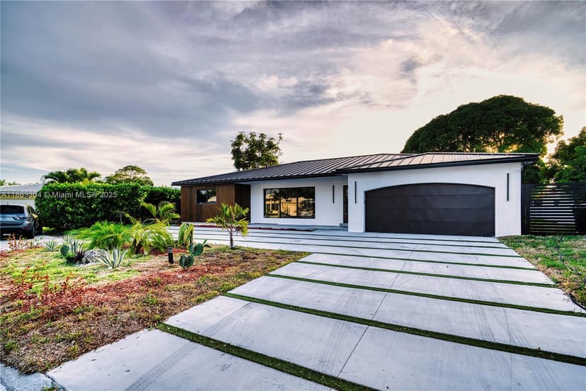 5561 NE 28th Ave, Fort Lauderdale FL 33308