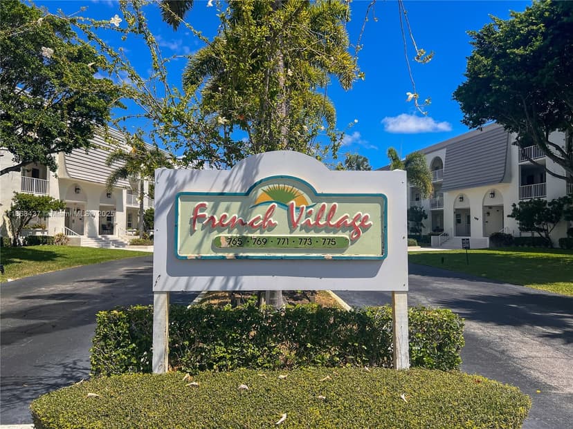 769 Jeffery St # 205, Boca Raton FL 33487
