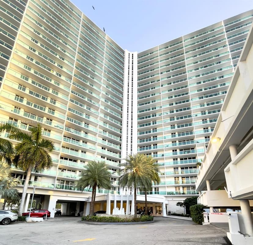 100 Bayview Dr # 412, Sunny Isles Beach FL 33160