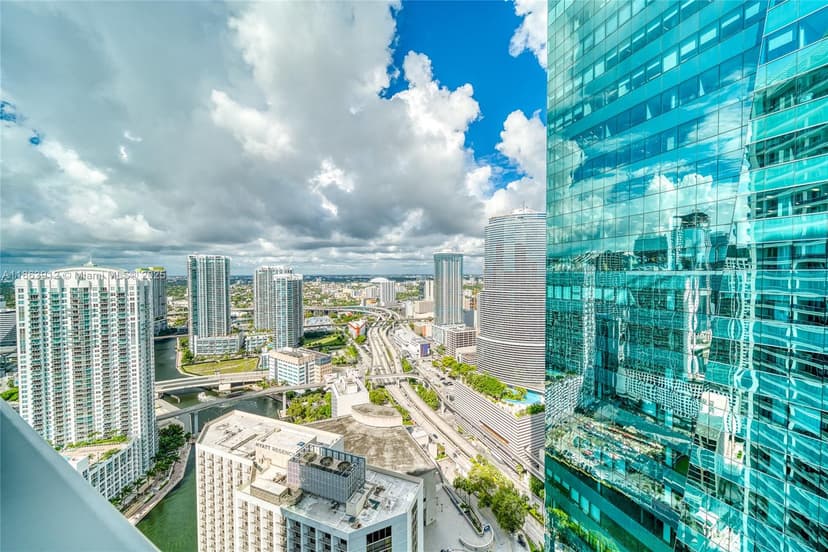 200 Biscayne Boulevard Way # 4411, Miami FL 33131