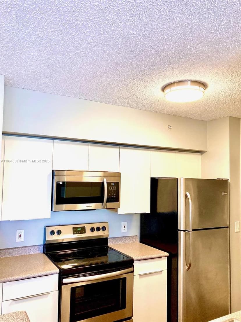 1919 Van Buren St # 321A, Hollywood FL 33020