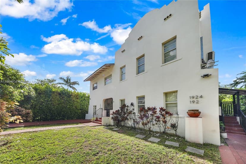 1924 SW 9th St, Miami FL 33135