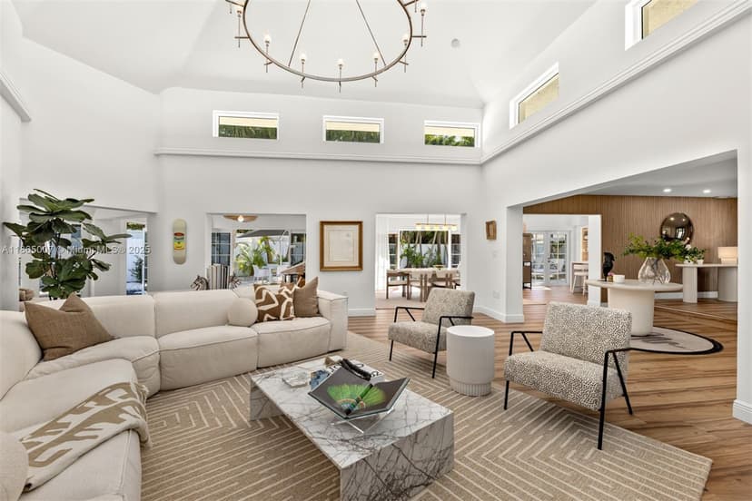 200 W Mcintyre St, Key Biscayne FL 33149