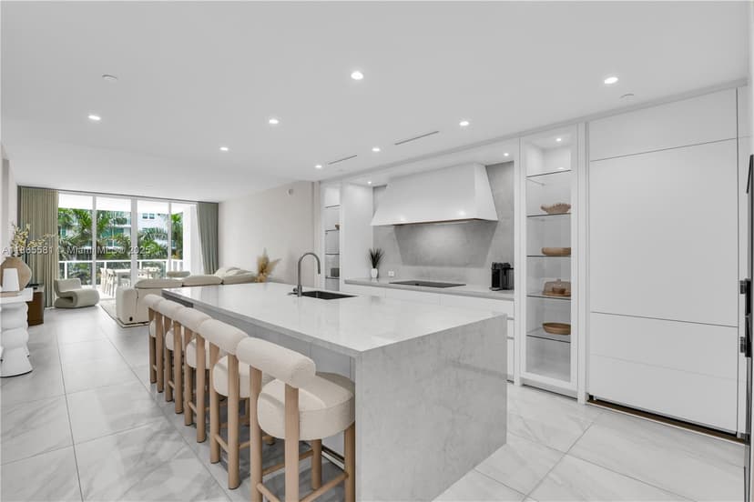 220 SE Mizner Blvd # 414, Boca Raton FL 33432