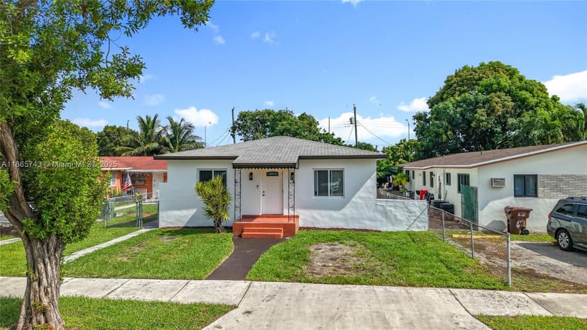 675 W 30th St, Hialeah FL 33012