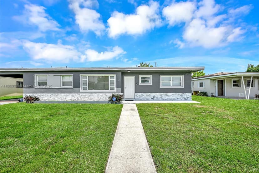 1745 NW 189th Ter, Miami Gardens FL 33056