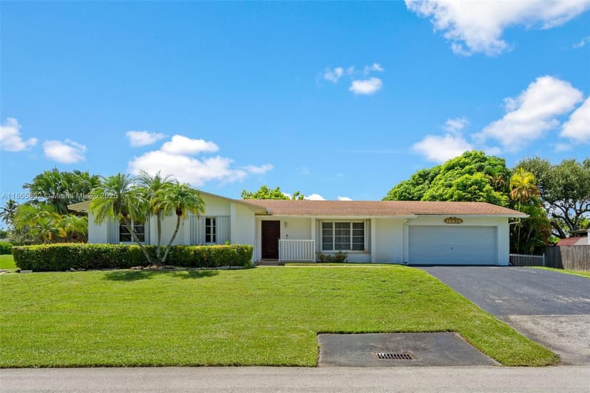 18474 SW 87th Ct, Cutler Bay FL 33157