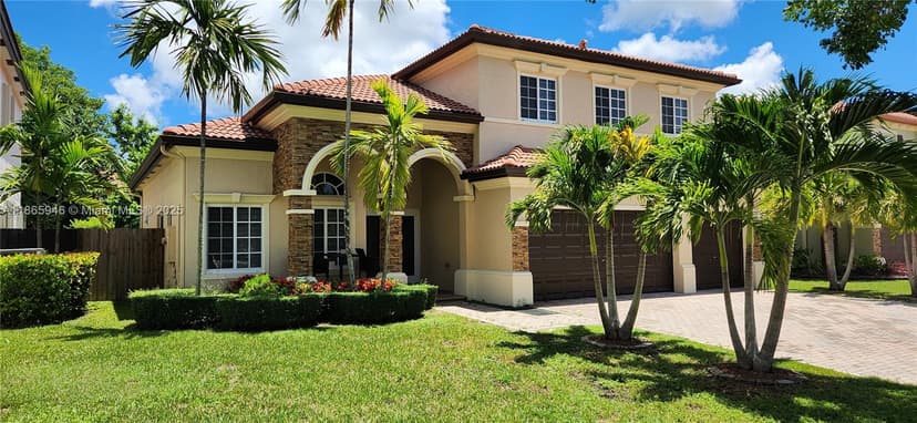 1035 NE 36th Ave, Homestead FL 33033