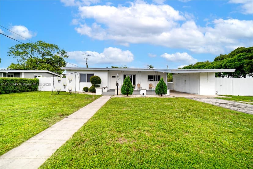 870 NW 170th Ter, Miami Gardens FL 33169