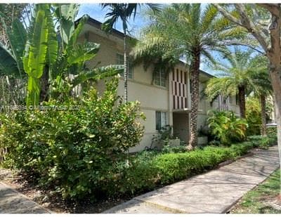 1300 Salzedo St # 5, Coral Gables FL 33134