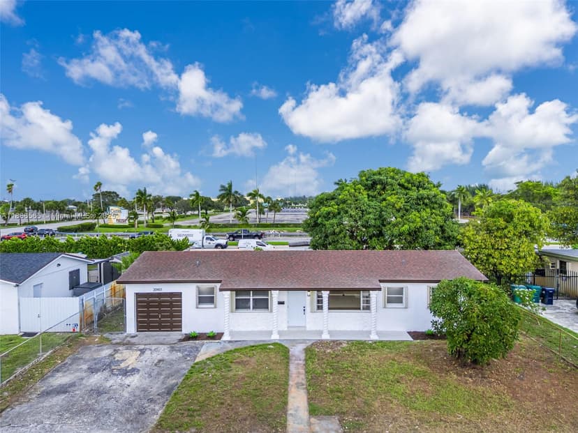 20901 NW 27th Ct, Miami Gardens FL 33056