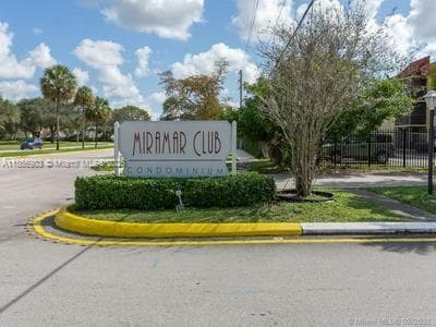 3410 Foxcroft Rd # 210, Miramar FL 33025