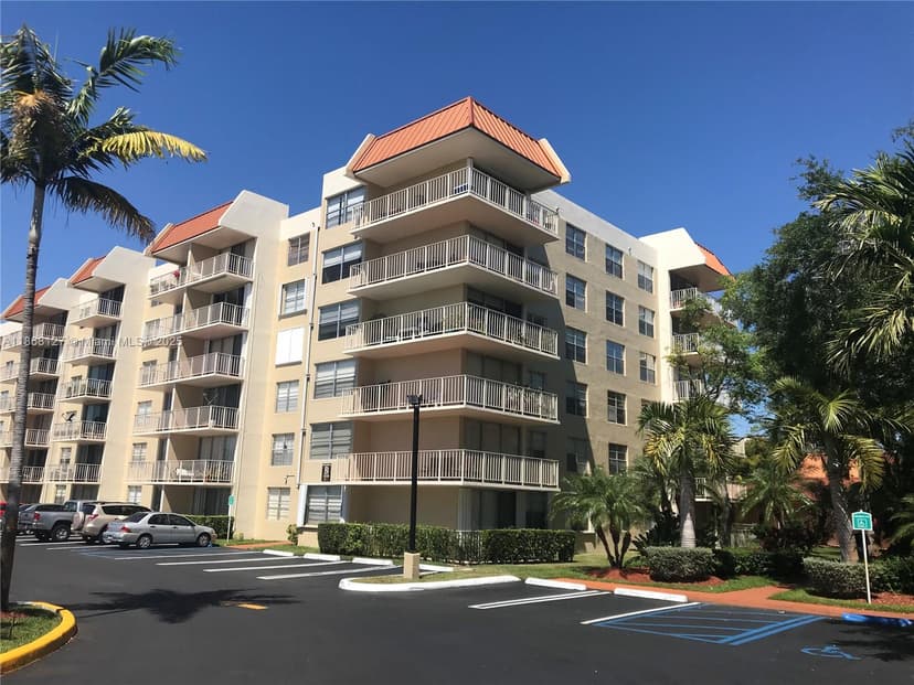 13120 SW 92nd Ave # 207, Miami FL 33176