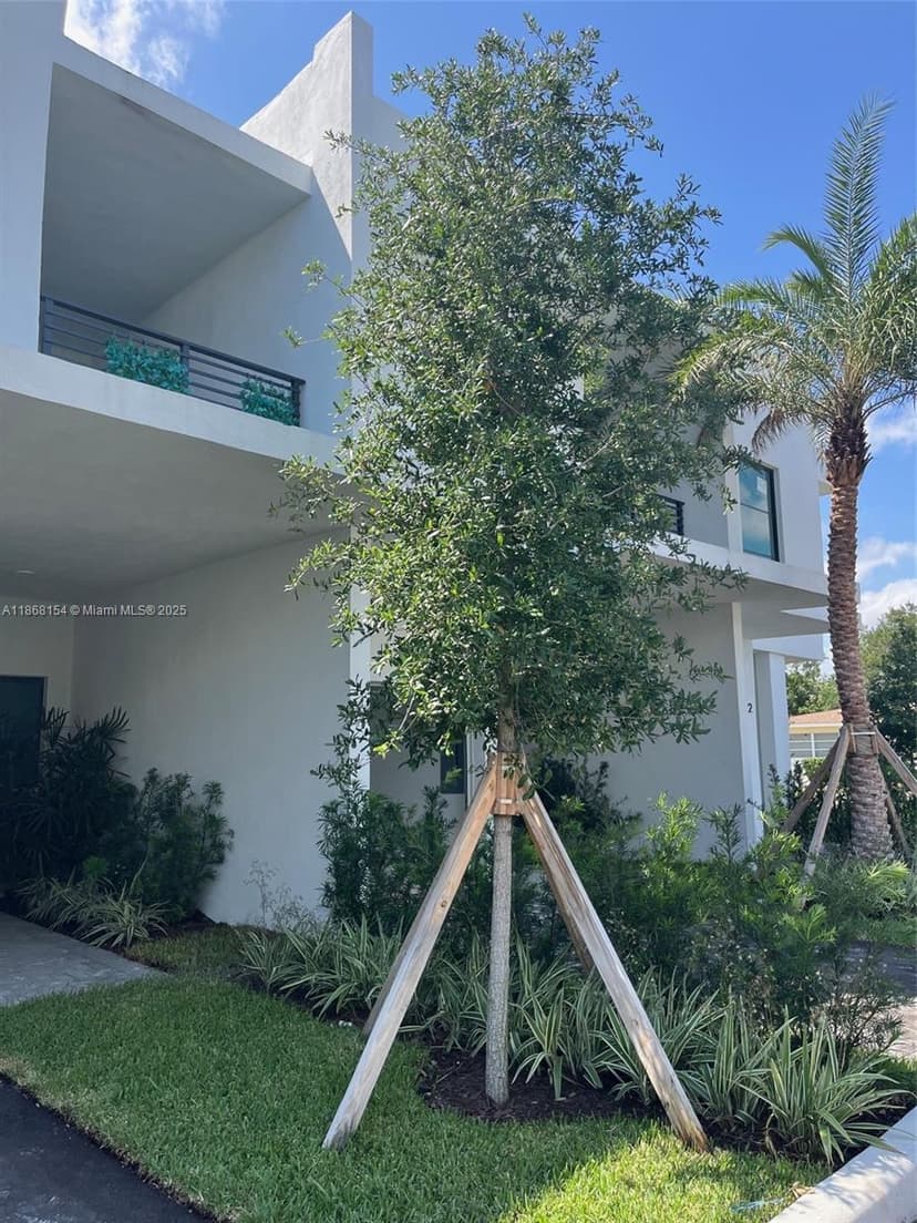 2526 Pierce Street # 12, Hollywood FL 33020